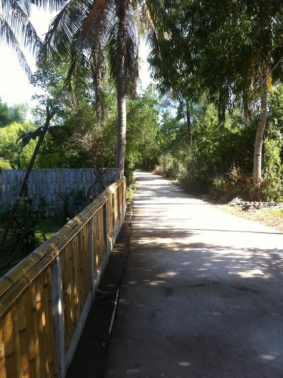 גילי מנו Gili Garden Bungalow מראה חיצוני תמונה
